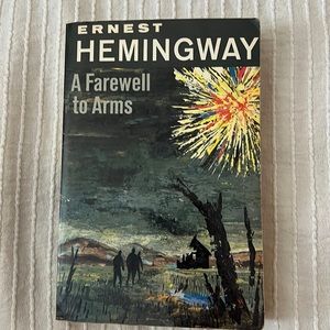 VINTAGE ERNEST HEMINGWAY A Farewell to Arms 1969 Paperback Book
